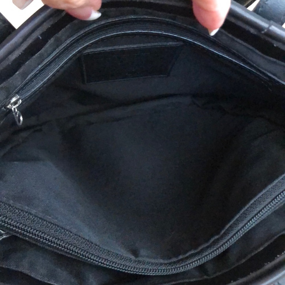 Coach - Purse - Picture 7 of 10